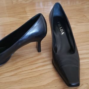 Prada pumps- black square toe with heel EUC